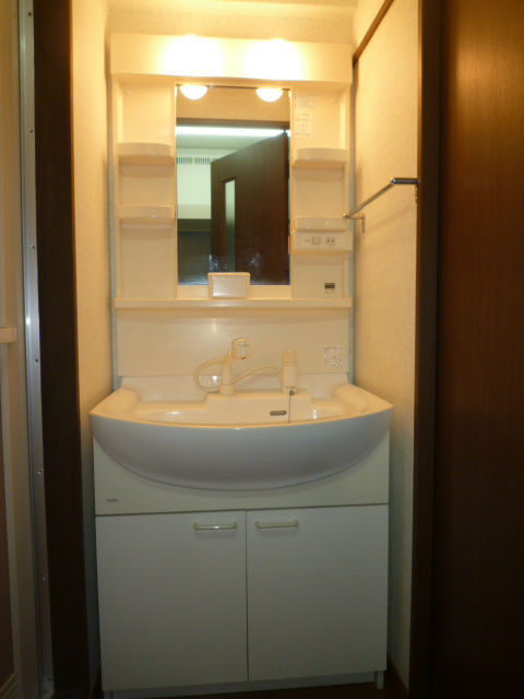 洗面設備　洗面化粧台付き！