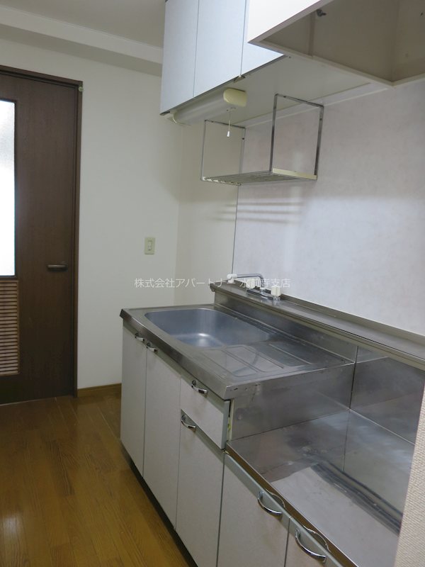 キッチン　広々キッチンスペース！