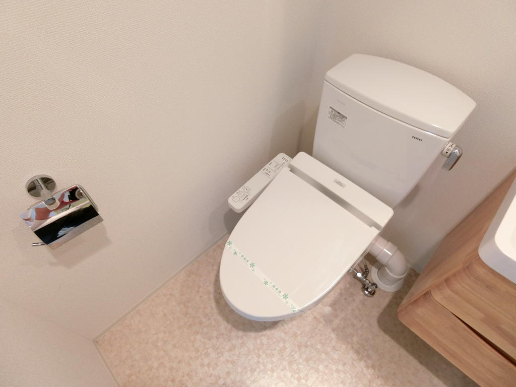 トイレ　ウォシュレット付き