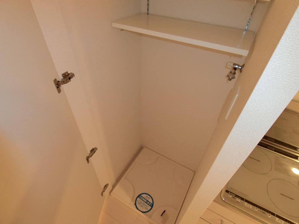 その他設備　室内洗濯機置場です
