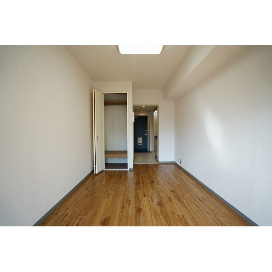 居室・リビング　居室