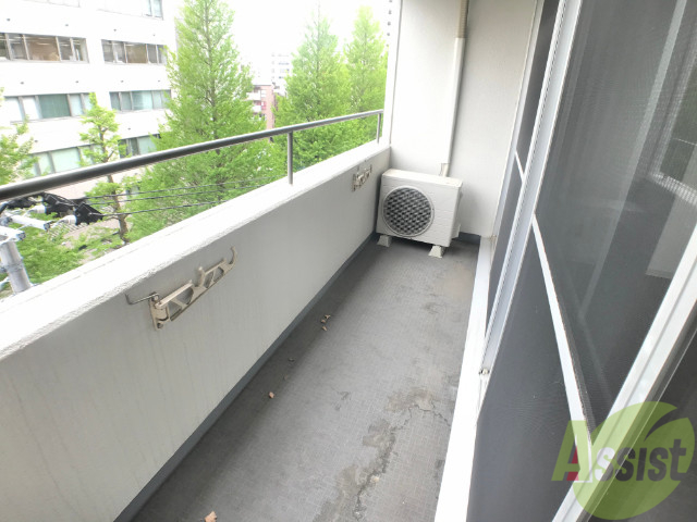 バルコニー　こまめな換気でお部屋の空気をリフレッシュ。