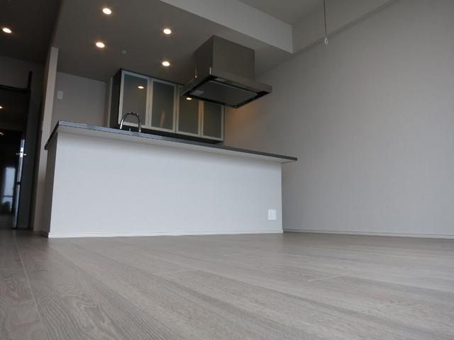 居室・リビング　フローリング仕様で生活しやすいリビングです。