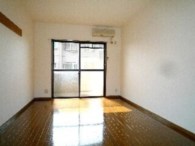 居室・リビング　※間取り・内装は現地優先