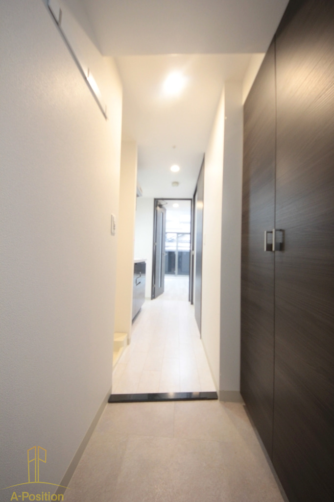 玄関　エステムコート梅田・茶屋町IIIネクスタ