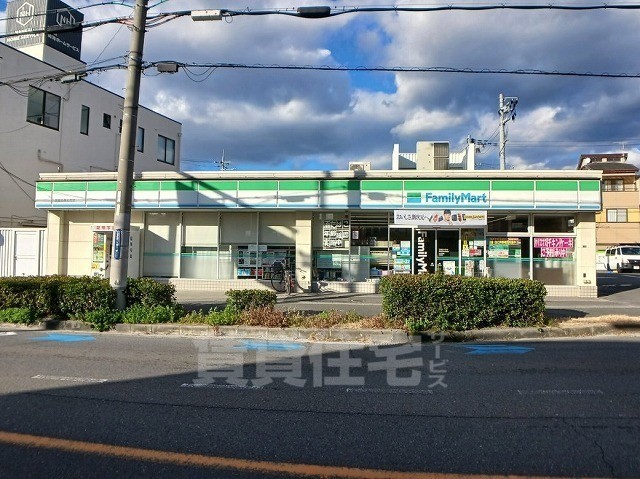 コンビニ　ファミリーマート　京屋玉串元町（コンビニ）まで499m