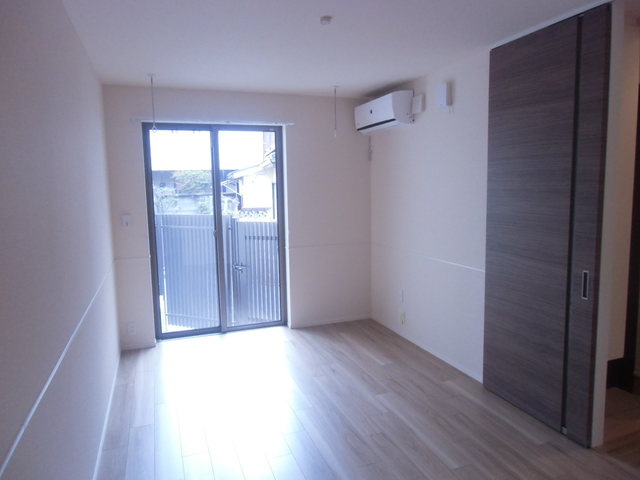 その他部屋・スペース　★明るいフローリングのお部屋です★