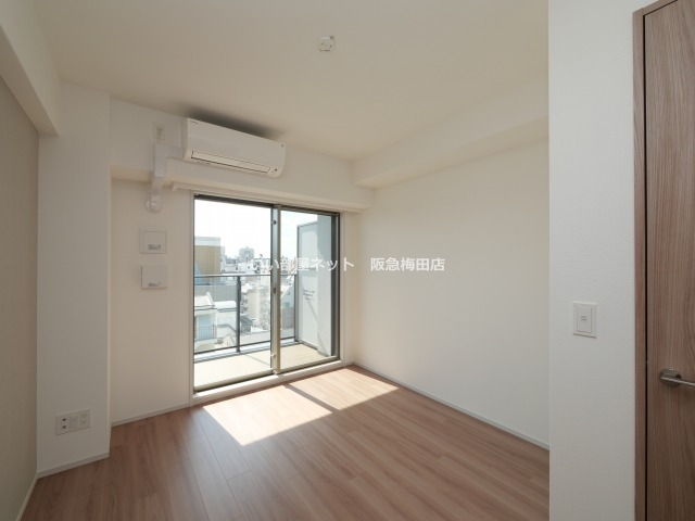 居室・リビング　同仕様写真となります。