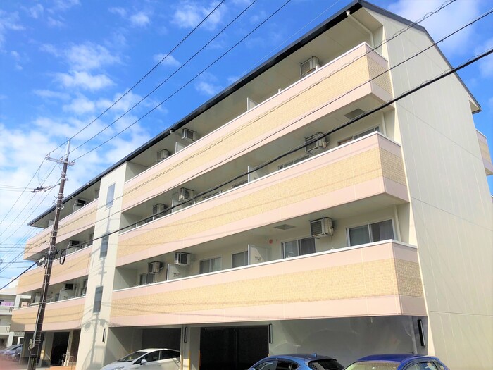 建物外観　パステルサンライズ（ＤＷ）★那覇市銘苅エリア