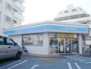 コンビニ　ローソン 那覇銘苅三丁目（コンビニ）まで301m