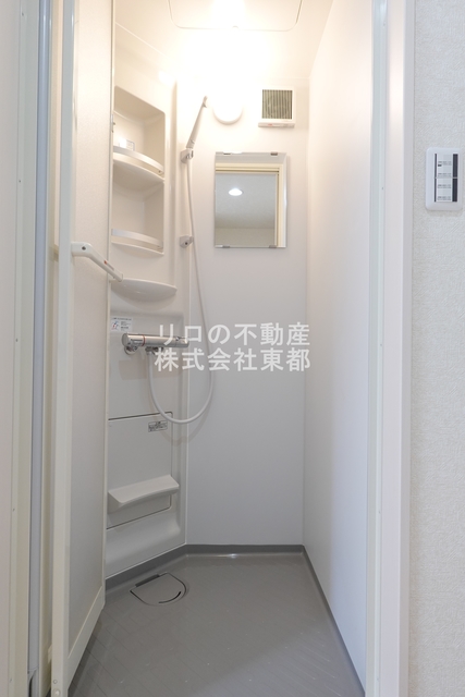 バス・シャワールーム　シャワー派には使いやすいシャワールーム付です！