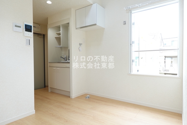 居室・リビング　明るい雰囲気で暮らしやすい！優しい質感の室内がオススメ☆