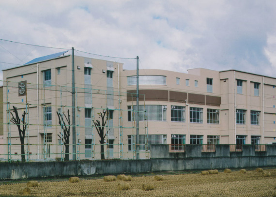 中学校　京都市立神川中学校（中学校）まで797m