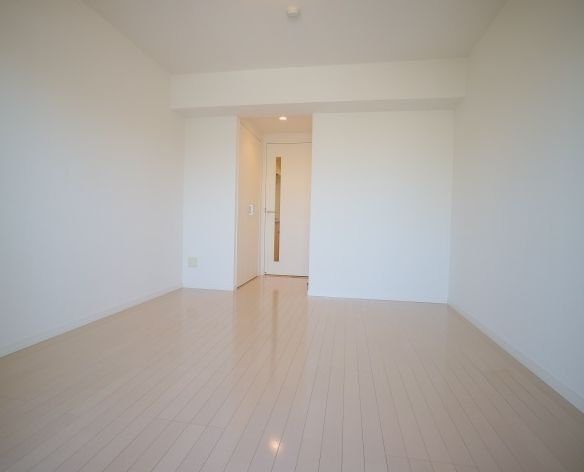 居室・リビング　別号室参考写真