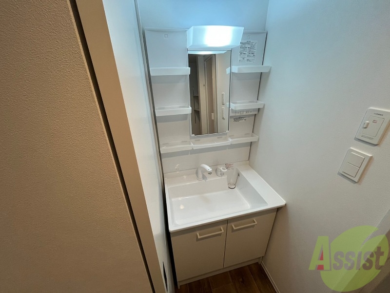 洗面設備　シャンプードレッサーで身支度もラクラクです！