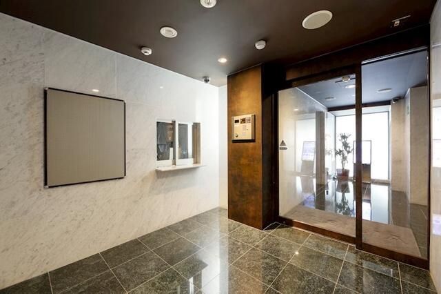 エントランス　毎日通るエントランスはこのようになっています