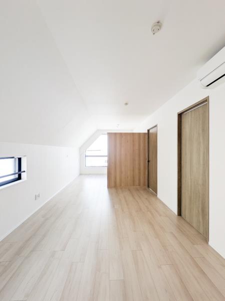 居室・リビング　居間です