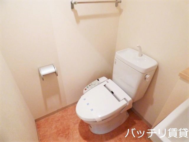 トイレ　画像は別号室写真の為、現状を優先いたします。