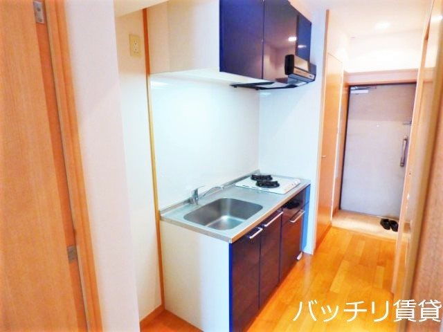 キッチン　画像は別号室写真の為、現状を優先いたします。