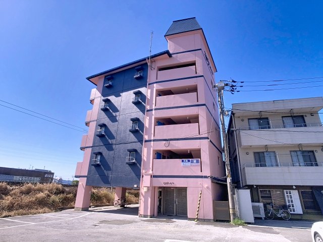 建物外観　2025年10月撮影※現況を優先します。
