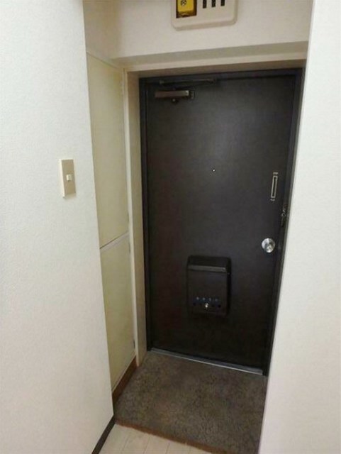 玄関　同間取り別部屋仕様