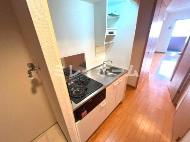 キッチン　同建物内、別のお部屋の参考写真になります。