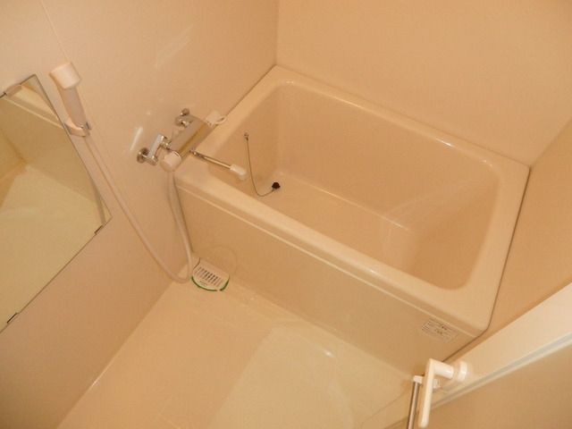 バス・シャワールーム　２４時間換気完備バスルーム