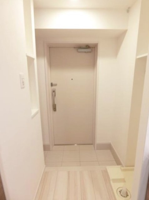 玄関　別部屋同仕様