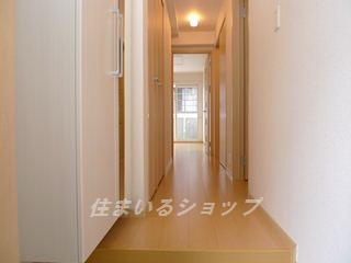 玄関　ミラー付き大型シューズボックス