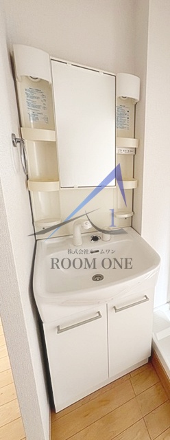 洗面設備　洗面台です。