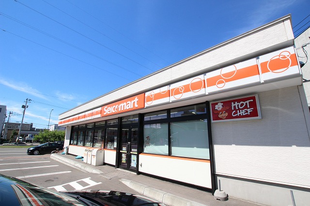 コンビニ　セイコーマート美園駅前店（コンビニ）まで199m