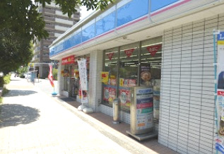コンビニ　ローソン 吹田江の木町店（コンビニ）まで542m