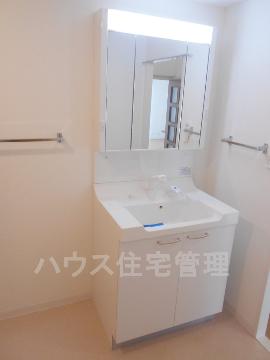 洗面設備　洗髪洗面化粧台