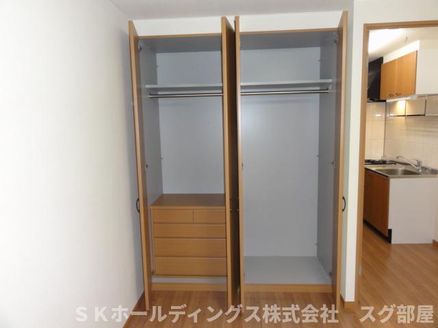 収納　クローゼット