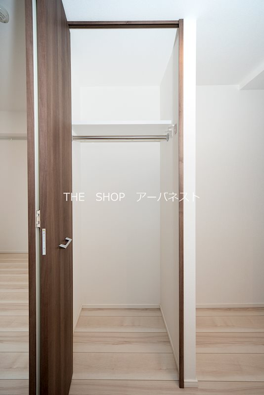 収納　クローゼット！ハンガーパイプ付き！