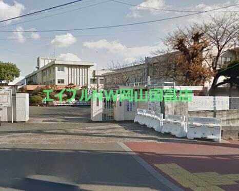小学校　岡山市立清輝小学校（小学校）まで832m