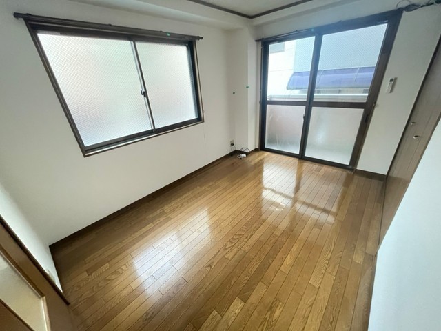 居室・リビング　別部屋の写真です。
