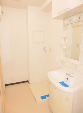 洗面設備　※別部屋参考画像です。