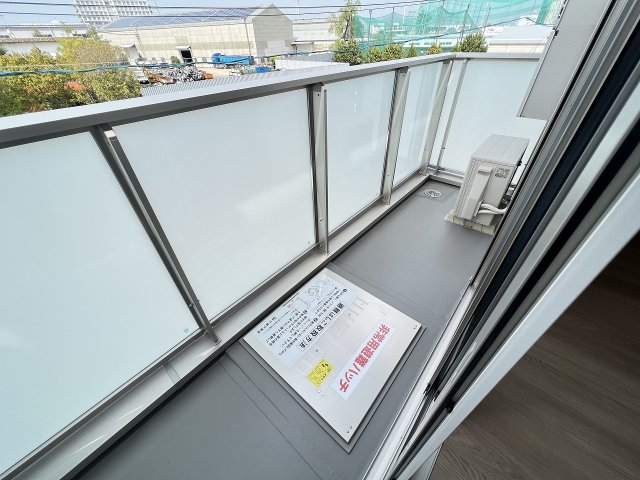 バルコニー　同物件別部屋