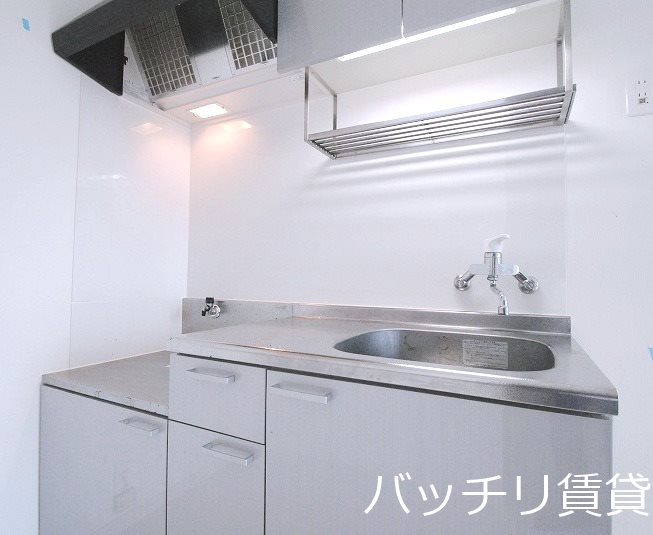 キッチン　別号室の画像。現況を優先します。