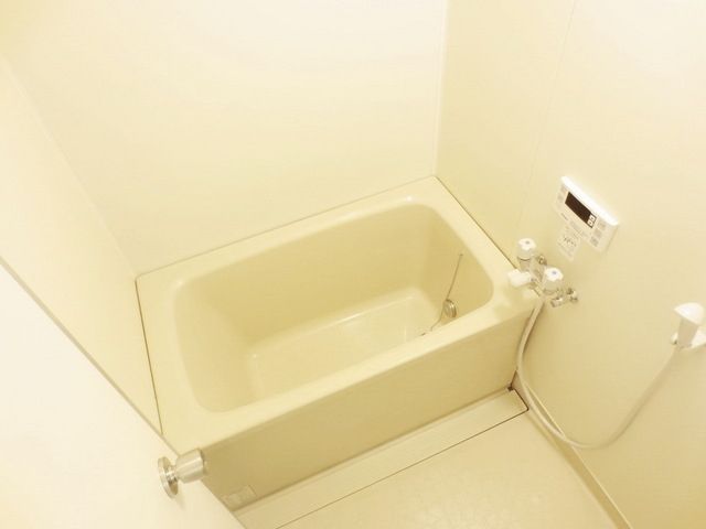 バス・シャワールーム　★追い焚きお風呂★