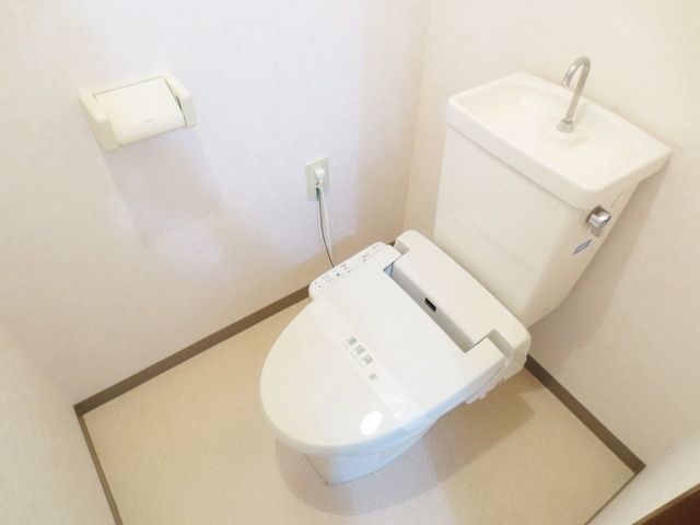 トイレ　★シャワートイレ★