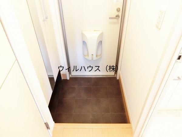 玄関　シューズボックスあり！