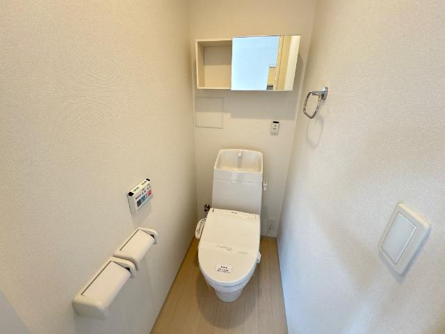 トイレ　シャワー付トイレ