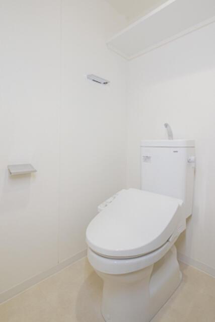 トイレ　※写真は同タイプ住戸です。?