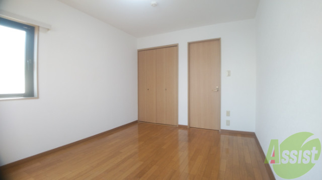 その他部屋・スペース　リビングにベッドを置いて寝室としてもご利用いただけます。