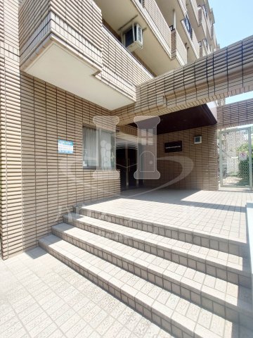エントランス　建物の内部です