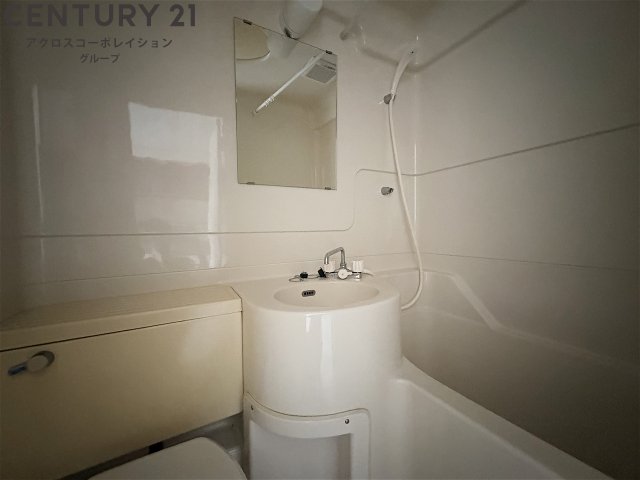 洗面設備　コンパクトな洗面所なので掃除が簡単です！
