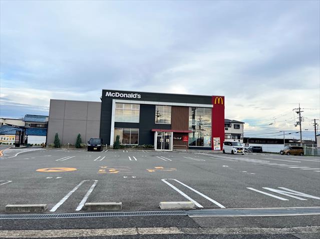 飲食店　マクドナルド 摂津鳥飼店（飲食店）まで1446m