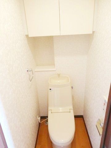 トイレ　★ウォシュレット付きのトイレです★